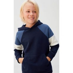 Mango Kids - Bluza 110-164 cm. Niebieskie bluzy chłopięce Mango Kids, bez wzorów, z bawełny, bez rękawów, z kapturem. Za 69,90 zł.