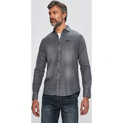 Guess Jeans - Koszula. Szare koszule męskie Guess Jeans, s, z aplikacjami, z bawełny, casualowe, z włoskim kołnierzykiem, z długim rękawem. W wyprzedaży za 269,90 zł.