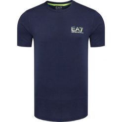 T-shirt EA7 EMPORIO ARMANI Granatowy. Niebieskie t-shirty męskie marki EA7 Emporio Armani, z nadrukiem, z dzianiny, z okrągłym kołnierzem. Za 259,00 zł.