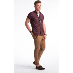 Koszula męska z krótkim rękawem K473 - bordowa/brązowa. Czerwone koszule męskie Ombre Clothing, na lato, s, bez wzorów, z bawełny, klasyczne, z klasycznym kołnierzykiem, z krótkim rękawem. Za 35,00 zł.