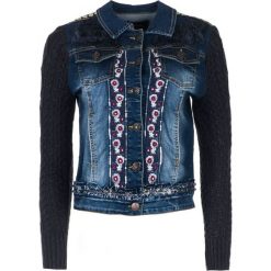 Desigual kurtka damska Emuná 38 ciemny niebieski. Niebieskie kurtki damskie Desigual, bez wzorów, z jeansu, eleganckie. W wyprzedaży za 339,00 zł.