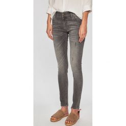 Answear - Jeansy. Szare jeansy damskie ANSWEAR, s, bez wzorów, z elastanu. W wyprzedaży za 79,90 zł.