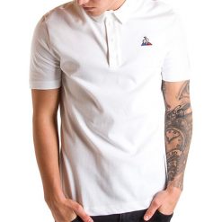 Koszulka Le Coq Sportif Essentiels Polo 1910690. Koszulki męskie le coq sportif, xxl, bez wzorów, z bawełny, street, z krótkim rękawem. W wyprzedaży za 209,99 zł.