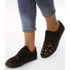 Czarne Tenisówki Till The End. Czarne trampki i tenisówki damskie Born2be, z aplikacjami, z tkaniny, na sznurówki. Za 59,99 zł.