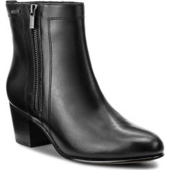 Botki CLARKS - Ceara Emi Gtx 261281884 Black Leather. Czarne botki damskie na obcasie Clarks, z materiału. W wyprzedaży za 369,00 zł.