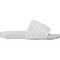 Armani Exchange Kapcie Biały. Białe kapcie damskie Armani Exchange, z materiału. Za 283,95 zł.