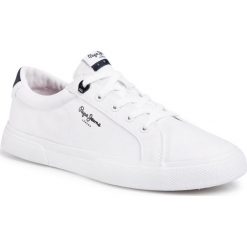Tenisówki PEPE JEANS - Kenton Basic Woman PLS30990 White 800. Białe półbuty damskie Pepe Jeans, na co dzień, bez wzorów, z jeansu, bez obcasa, na płaskiej podeszwie, bez zapięcia. Za 209,00 zł.