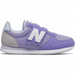 New Balance PV220LCB. Buciki niemowlęce New Balance, na lato, z materiału, bez zapięcia. W wyprzedaży za 129,99 zł.