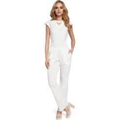 ALEXIS Kombinezon z dekoltem typu halter - ecru. Kombinezony damskie Moe, s, bez wzorów, z elastanu, eleganckie, bez kołnierzyka, bez rękawów. W wyprzedaży za 179,00 zł.