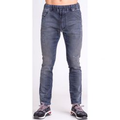 JOGGJEANSY KROOLEY R-NE CARROT FIT DIESIEL. Niebieskie jeansy męskie Diesel, m, z aplikacjami, z obniżonym stanem. Za 642,95 zł.