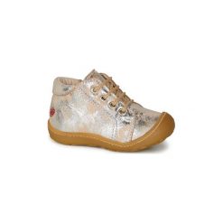 Buty Dziecko GBB VEDOFA. Białe trampki dziewczęce GBB, bez wzorów, bez zapięcia. Za 239,00 zł.