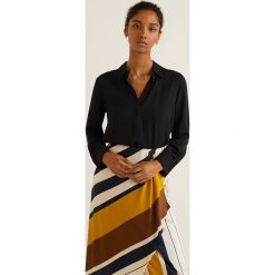 Mango - Koszula Basic. Szare koszule wiązane damskie Mango, l, z materiału, klasyczne, z klasycznym kołnierzykiem, z długim rękawem. Za 89,90 zł.