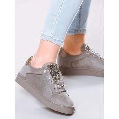 Szare Buty Sportowe Disruption. Szare buty sportowe damskie Multu, bez wzorów, sportowe. Za 29,99 zł.