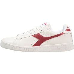Diadora GAME WAXED Tenisówki i Trampki white/red pepper. Białe tenisówki damskie Diadora, z materiału. Za 379,00 zł.
