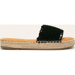 Answear - Klapki Best Shoes. Czarne klapki damskie ANSWEAR, bez wzorów, z gumy, bez obcasa, na obcasie. W wyprzedaży za 49,90 zł.