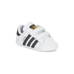 Buty Dziecko adidas SUPERSTAR CRIB. Białe trampki dziewczęce Adidas, bez wzorów, bez zapięcia. Za 134,10 zł.