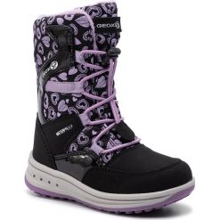 Śniegowce GEOX - J Roby G.B Wpf A J942UA 050FU C9266 M Black/Lilac. Czarne śniegowce dziewczęce Geox. W wyprzedaży za 229,00 zł.