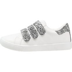 Friboo Tenisówki i Trampki silver. Szare trampki dziewczęce marki Friboo, z materiału. Za 129,00 zł.