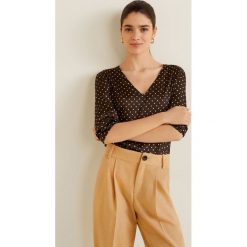 Mango - Bluzka Chemdipi. Pomarańczowe bluzki damskie Mango, na co dzień, s, bez wzorów, z poliesteru, eleganckie, bez kołnierzyka, bez rękawów. W wyprzedaży za 49,90 zł.