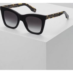 Marc Jacobs Okulary przeciwsłoneczne black. Czarne okulary przeciwsłoneczne damskie marki Marc Jacobs. Za 759,00 zł.