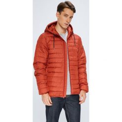 Quiksilver - Kurtka. Czerwone płaszcze męskie Quiksilver, xl, bez wzorów, z poliesteru, krótkie, z kapturem. W wyprzedaży za 299,90 zł.