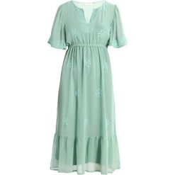 Cream LOOM DRESS Sukienka letnia field green. Zielone sukienki damskie marki Cream, na lato, bez wzorów, z poliesteru, bez kołnierzyka, bez rękawów. W wyprzedaży za 384,30 zł.