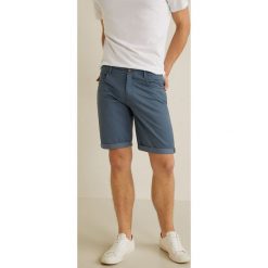 Mango Man - Szorty Roller5. Zielone spodenki i szorty męskie Mango Man, z aplikacjami, z elastanu, casualowe. W wyprzedaży za 41,90 zł.
