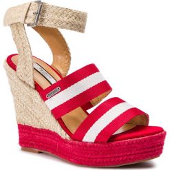 Espadryle PEPE JEANS - Ohra Tape PLS90380 Race Red 261. Czerwone espadryle damskie Pepe Jeans, bez wzorów, z jeansu, bez obcasa, na obcasie. W wyprzedaży za 159,00 zł.