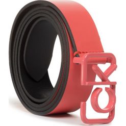 Pasek Damski CALVIN KLEIN - Ck Signature 3 Cm Belt K60K606387 XA4. Czerwone paski damskie Calvin Klein, w paski, ze skóry. W wyprzedaży za 199,00 zł.