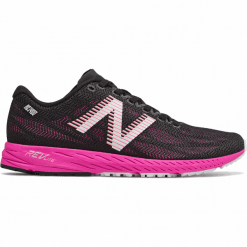 New Balance W1400v6 - W1400RP6. Pomarańczowe buty sportowe damskie New Balance, bez wzorów, z gumy, tenisowe. W wyprzedaży za 349,99 zł.