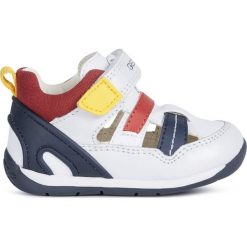 Geox Tenisówki chłopięce EACH B020BA_08554_C0899 20 ciemnoniebieskie. Niebieskie buty chłopięce sportowe Geox, ze skóry, bez zapięcia. Za 239,00 zł.