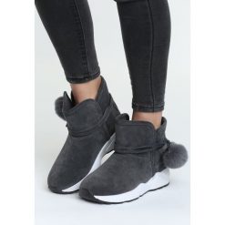 Szare Śniegowce Diamond Heart. Szare buty zimowe damskie marki Born2be, z tworzywa sztucznego, na niskim obcasie. Za 49,99 zł.