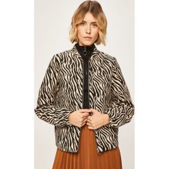 Vero Moda - Kurtka. Białe kurtki damskie Vero Moda, bez wzorów, z bawełny, krótkie. Za 259,90 zł.
