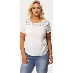 Biała Bluzka Corrigendum. Białe bluzki damskie Born2be, xl, bez wzorów, bez kołnierzyka, z krótkim rękawem. Za 49,99 zł.