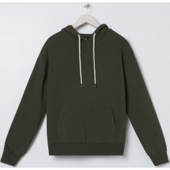 Gładka bluza z kapturem - Zielony. Zielone bluzy męskie Sinsay, s, bez wzorów, z kapturem, bez rękawów, z kapturem. Za 49,99 zł.