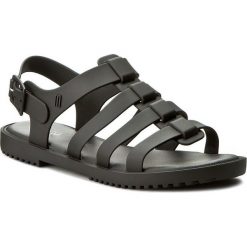 Sandały MELISSA - Flox Unissex Ad 31909 Black 01003. Czarne klapki damskie Melissa, bez wzorów, z tworzywa sztucznego, bez obcasa, na obcasie. W wyprzedaży za 229,00 zł.