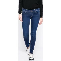 Pepe Jeans - Jeansy Lola. Niebieskie jeansy damskie skinny marki Pepe Jeans, s, z elastanu, z obniżonym stanem. W wyprzedaży za 269,90 zł.