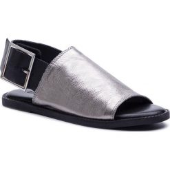 Sandały INUOVO - 104002 Black. Szare klapki damskie Inuovo, bez wzorów, ze skóry, bez obcasa, na obcasie. Za 299,00 zł.