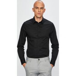 Guess Jeans - Koszula. Szare koszule męskie Guess Jeans, xl, z aplikacjami, z bawełny, eleganckie, z klasycznym kołnierzykiem, z długim rękawem. W wyprzedaży za 159,90 zł.