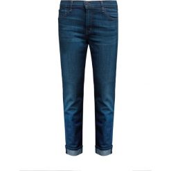 Jeansy J BRAND E501 JOHNNY Niebieski. Niebieskie jeansy damskie marki J Brand. W wyprzedaży za 775,00 zł.