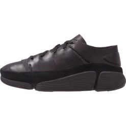Clarks Originals TRIGENIC EVO Sneakersy niskie black. Czarne sneakersy męskie marki Clarks Originals, bez wzorów, ze skóry, bez zapięcia. Za 719,00 zł.
