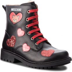 Trapery MOSCHINO - 26238 S Nero. Czarne śniegowce dziewczęce marki MOSCHINO, bez zapięcia. W wyprzedaży za 789,00 zł.