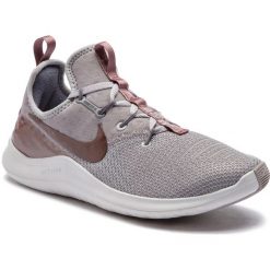 Buty NIKE - Free Tr 8 Lm AH8803 002 Atmosphere Grey/Smokey Mauve. Szare buty sportowe damskie Nike, bez wzorów, ze skóry ekologicznej, sportowe, na fitness i siłownię. W wyprzedaży za 329,00 zł.