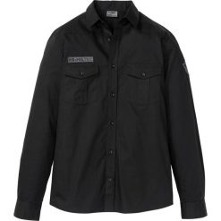 Koszula z długim rękawem i nadrukiem na plecach Slim Fit bonprix czarny. Czarne koszule męskie bonprix, m, z nadrukiem, z dekoltem na plecach, z długim rękawem. Za 44,99 zł.