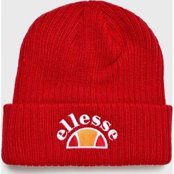 Ellesse - Czapka. Czerwone czapki męskie marki Ellesse, na zimę, bez wzorów, z dzianiny. W wyprzedaży za 79,90 zł.