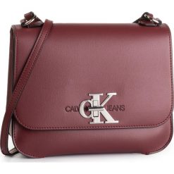 Torebka CALVIN KLEIN JEANS - Ckj Monogram Hw Med Flap K60K605786 VAQ. Czerwone listonoszki damskie Calvin Klein Jeans, na co dzień, bez wzorów, z jeansu, bez dodatków. Za 649,00 zł.