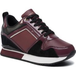 Sneakersy TOMMY HILFIGER - Leather Wedge Sneaker FW0FW04420 Chocolate Truffle GBY. Czerwone półbuty damskie TOMMY HILFIGER, z zamszu. W wyprzedaży za 349,00 zł.