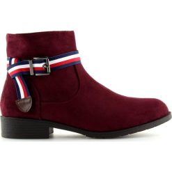 Czerwone Sztyblety damskie bordowe 99-150 Red. Czerwone botki damskie ButyModne, eleganckie, z okrągłym noskiem, bez obcasa, na zamek. W wyprzedaży za 109,00 zł.