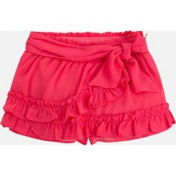 Mayoral - Szorty dziecięce 98-134 cm. Czerwone spodenki dziewczęce marki Mayoral, z bawełny, casualowe. Za 129,90 zł.