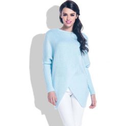 Błękitny Sweter o Luźnym Fasonie z Kopertowym Dołem. Niebieskie piżamy damskie Molly.pl, s, bez wzorów, z wełny, eleganckie, bez rękawów, bez kaptura. Za 99,90 zł.